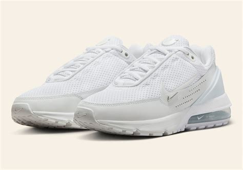 White Air Max Pulse (2) 